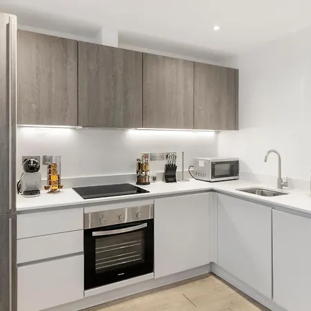 Luxurious 2 Bedroom - Apartment - Central Location Londres Extérieur photo