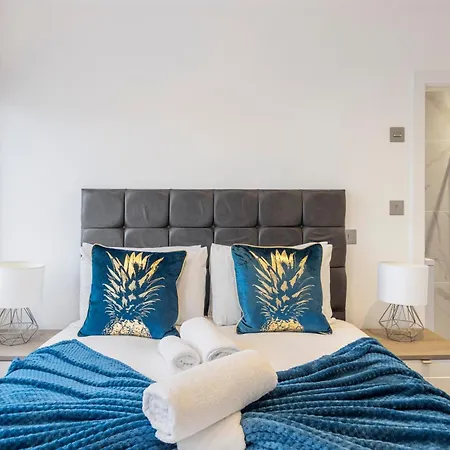 Luxurious 2 Bedroom - Apartment - Central Location Londres Extérieur photo